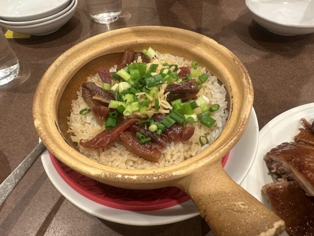 南越美食：腸詰干し肉貝柱釜飯